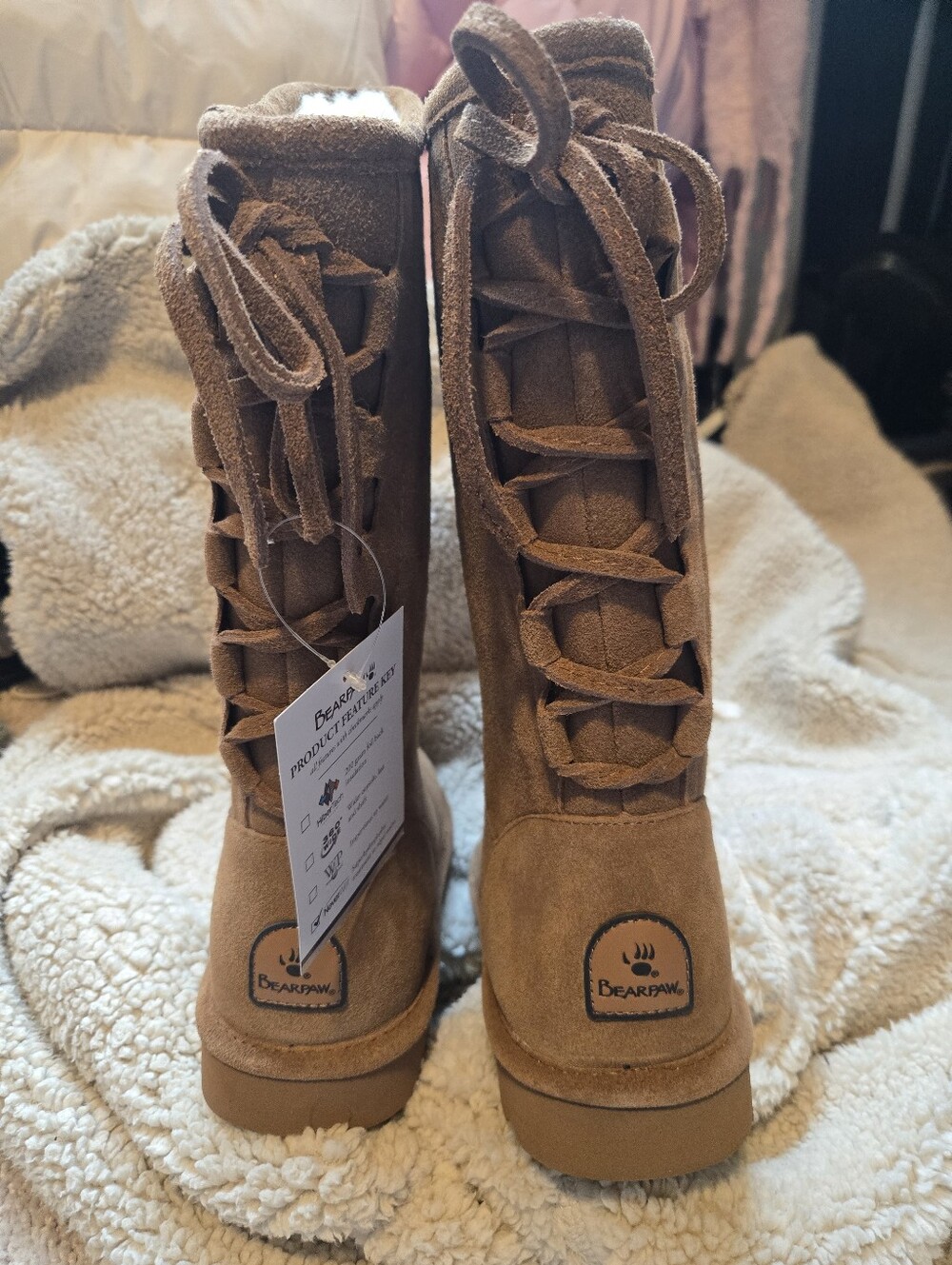 NWT!! BearPaw Tall Phylly Lace-Up Suede Boots in Hickory. Size 8